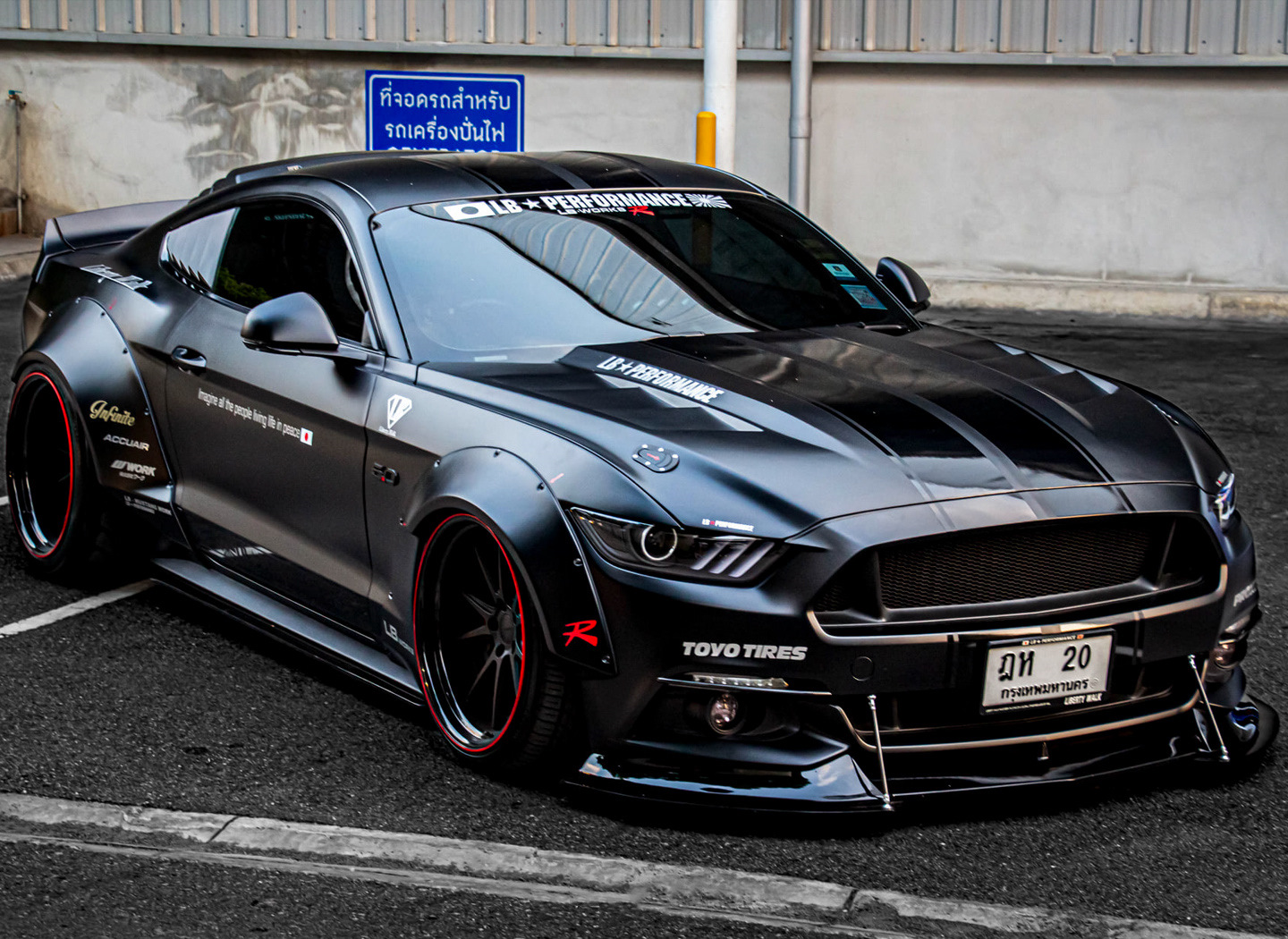 Mustang Etron