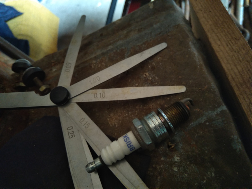 Зазор свечей для двигателя с ГБО — Lada Ларгус, 1,6 л, 2018 года ...