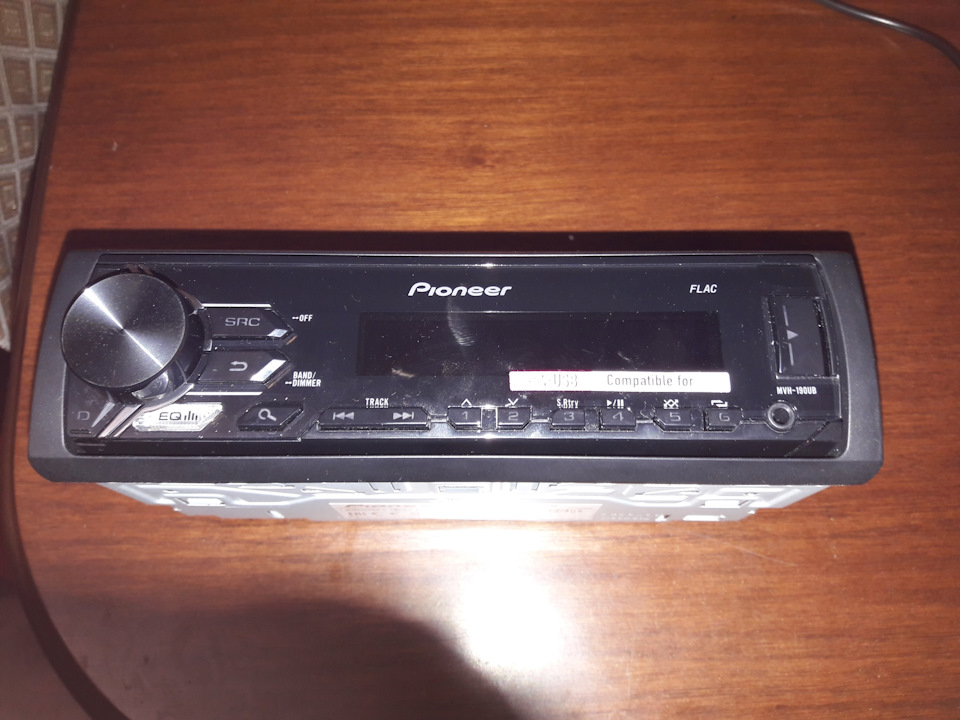 Не было звука с тюльпанов, инструкцию я конечно не читал. Pioneer MVH ...