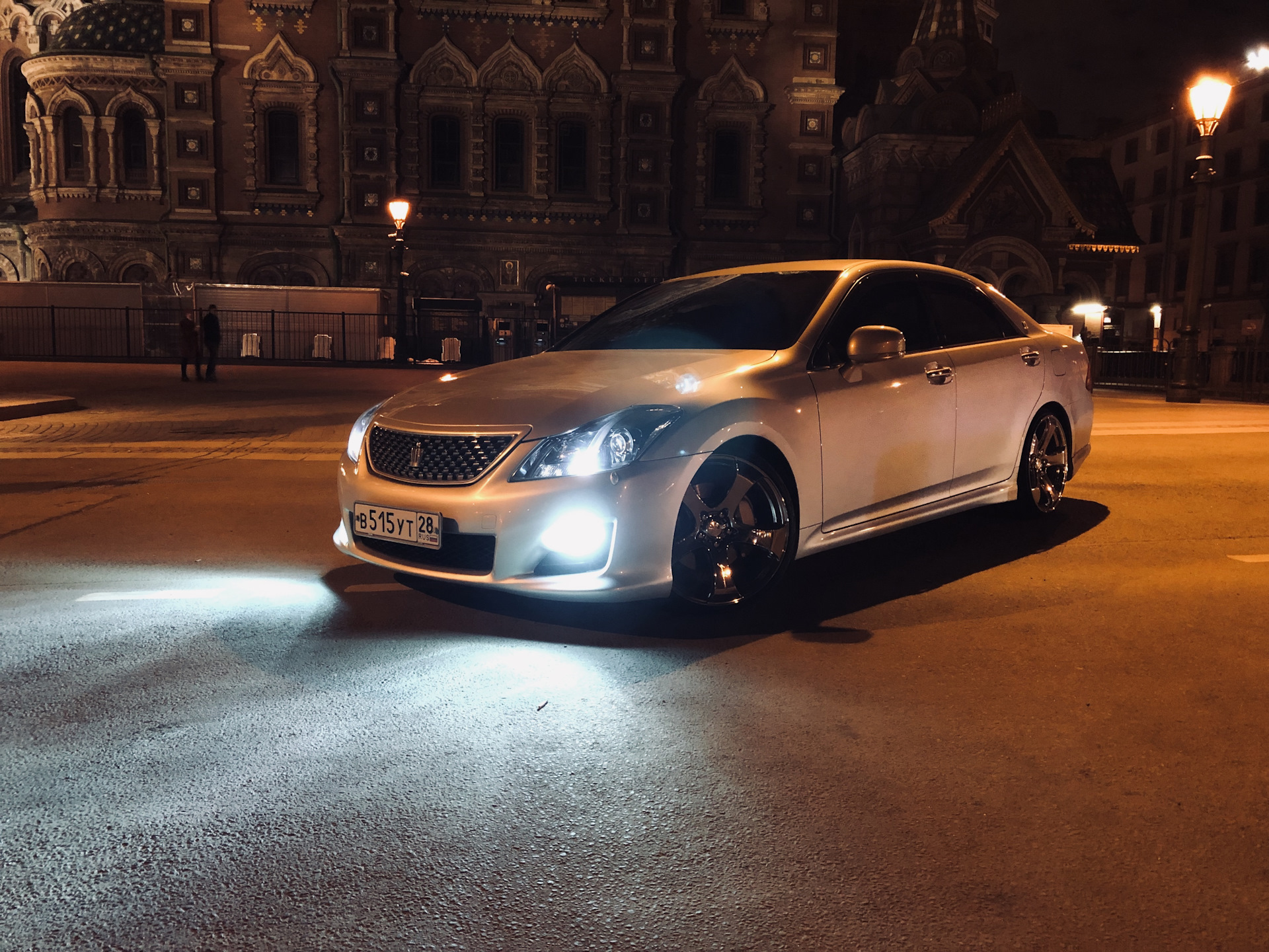 Toyota Crown Hybrid 2007