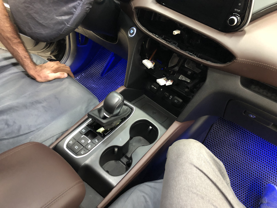 Фото в бортжурнале Hyundai Santa Fe (4G)