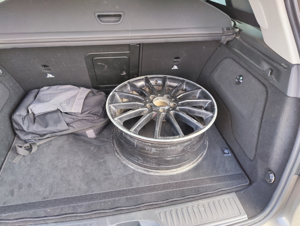 Ремонт: Выравнивание колесных дисков — Mercedes-Benz B-Class (W246), 1 ...