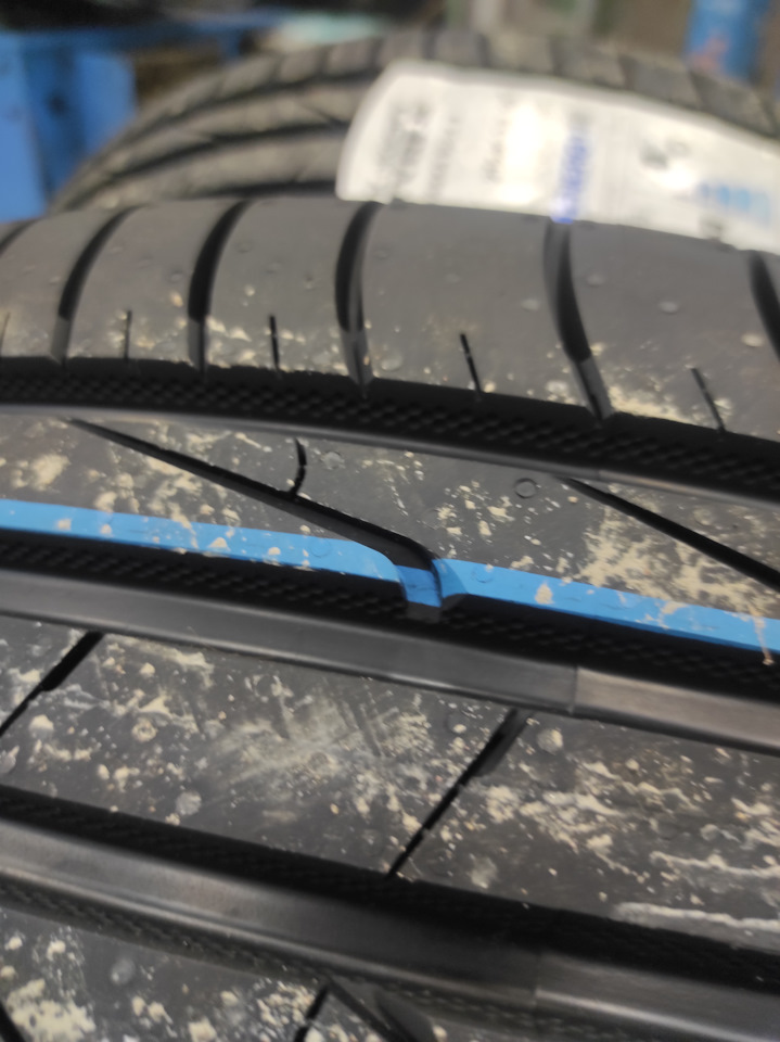 Шины летние Nokian 215/60 R16, литые диски VAG 6,5Jx16 ET41 5x112. | 67 ...