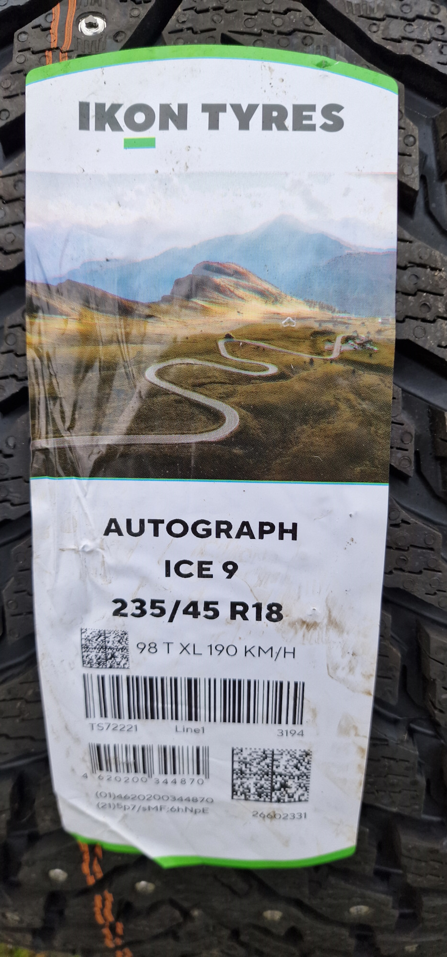 Фото в бортжурнале Chevrolet Orlando  (1G). Запчасти на фото: Ikon Autograph Ice 9 235/45R18