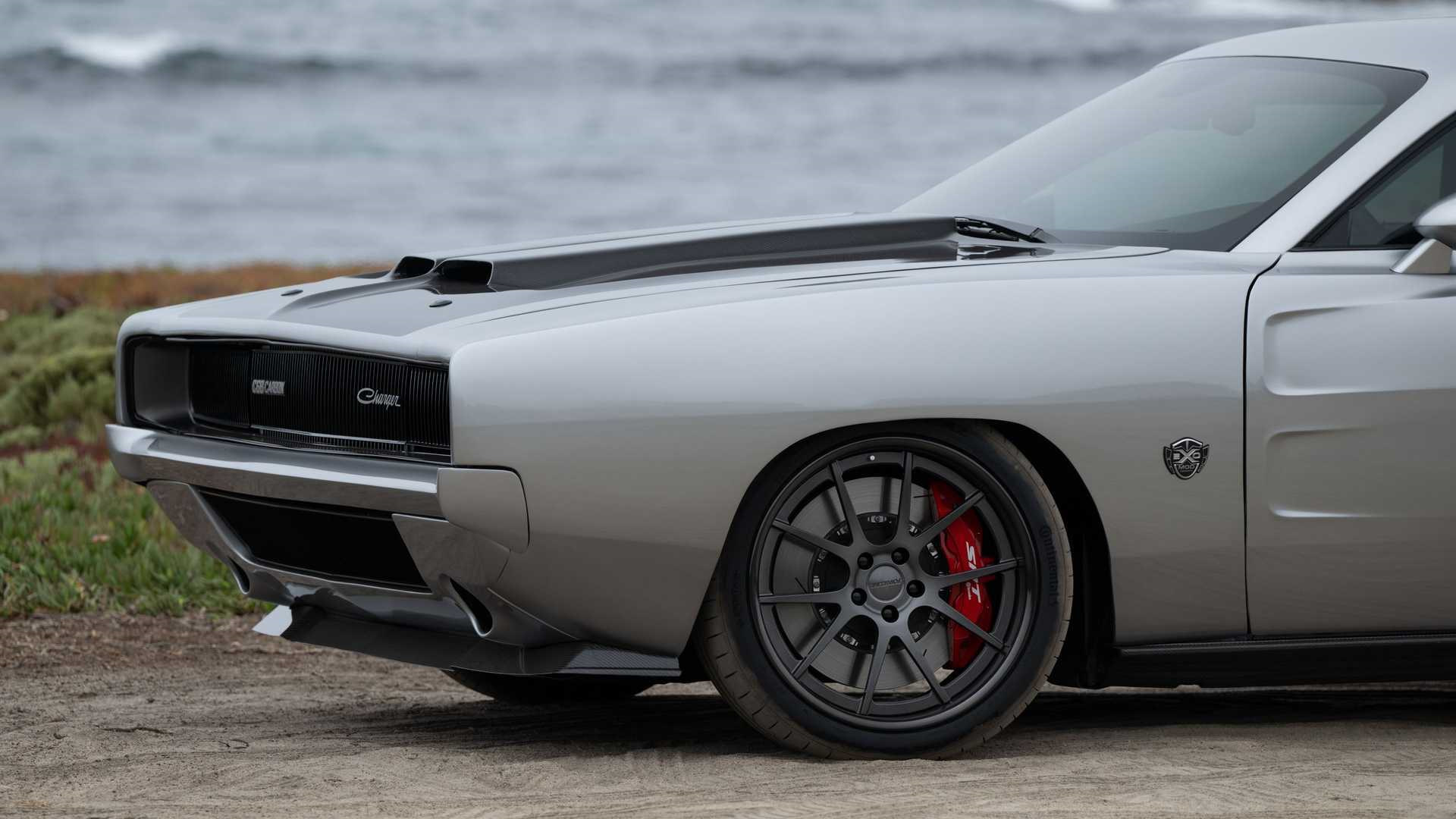 Dodge Challenger Restomod