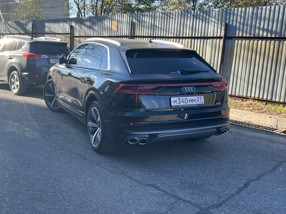Фото в бортжурнале Audi Q8