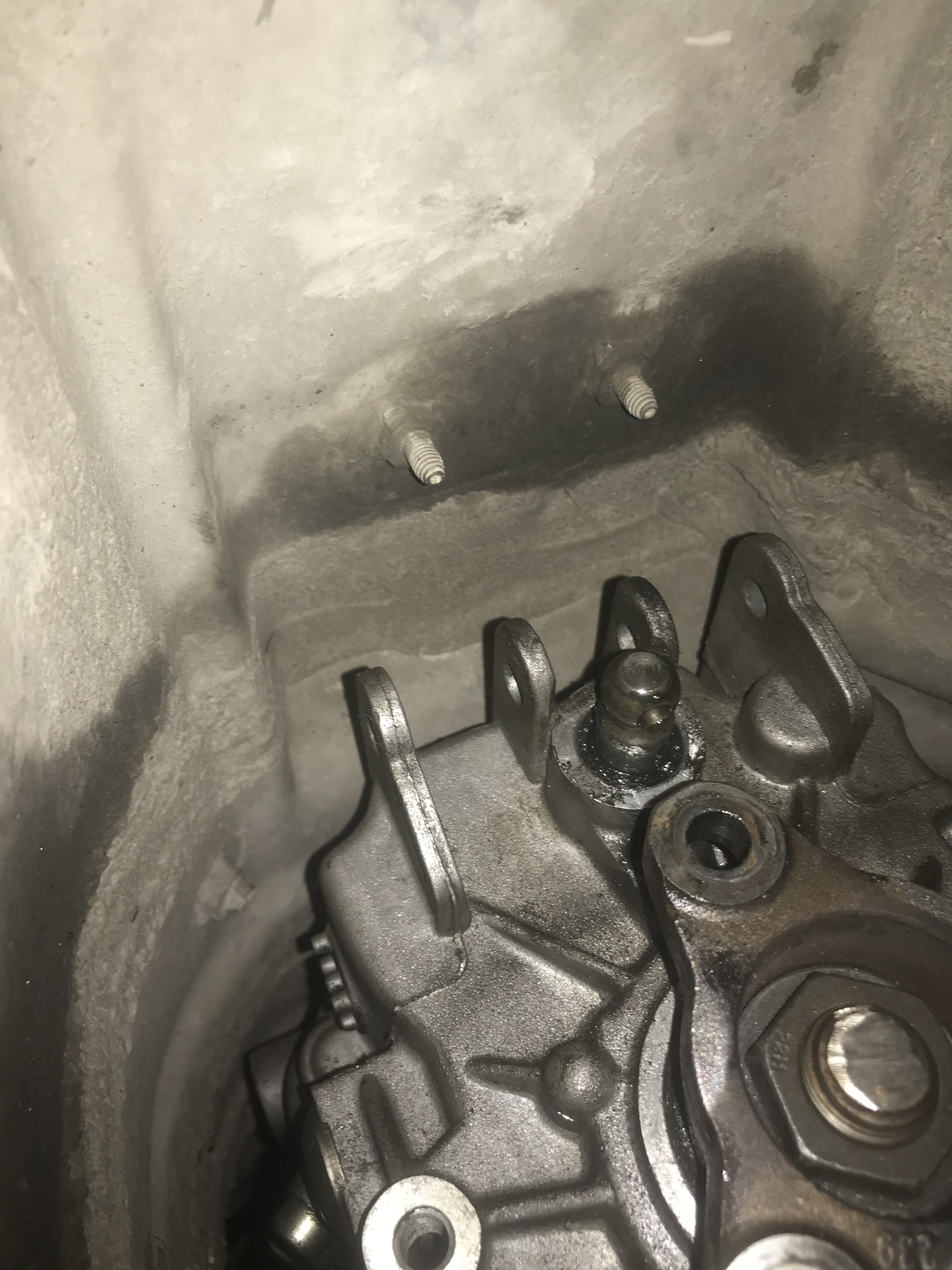 Замена сальника штока переключения коробки getrag 217 — Toyota Chaser ...