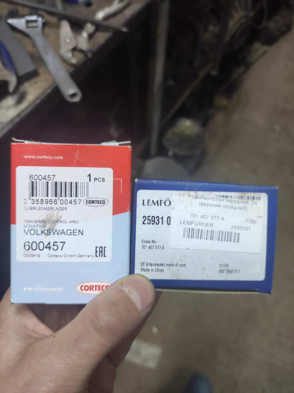 Победа над стуком в подвеске. Замена сайлентблоков верхних рычагов, они ...