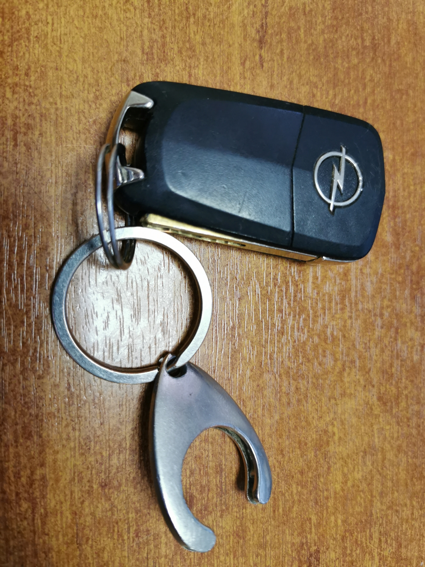 Ключ от opel найден. Ключ от opel найден. Opel код нарезки ключа. Найден ключ от автомобиля опель. Ключ от opel найден.
