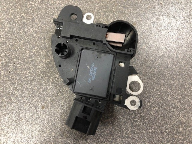 Мерцает свет в салоне? Возможно, решение тут! — Ford Focus Hatchback II ...