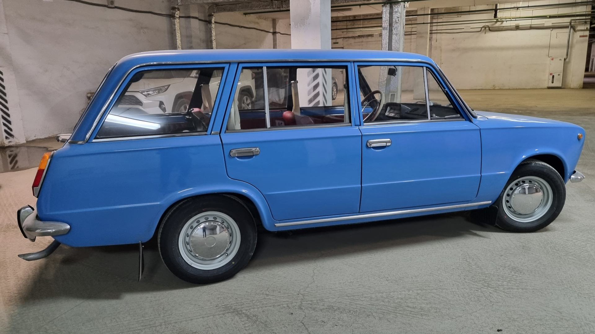 Lada 2102 1.2 бензиновый 1983 | Красный салон на DRIVE2