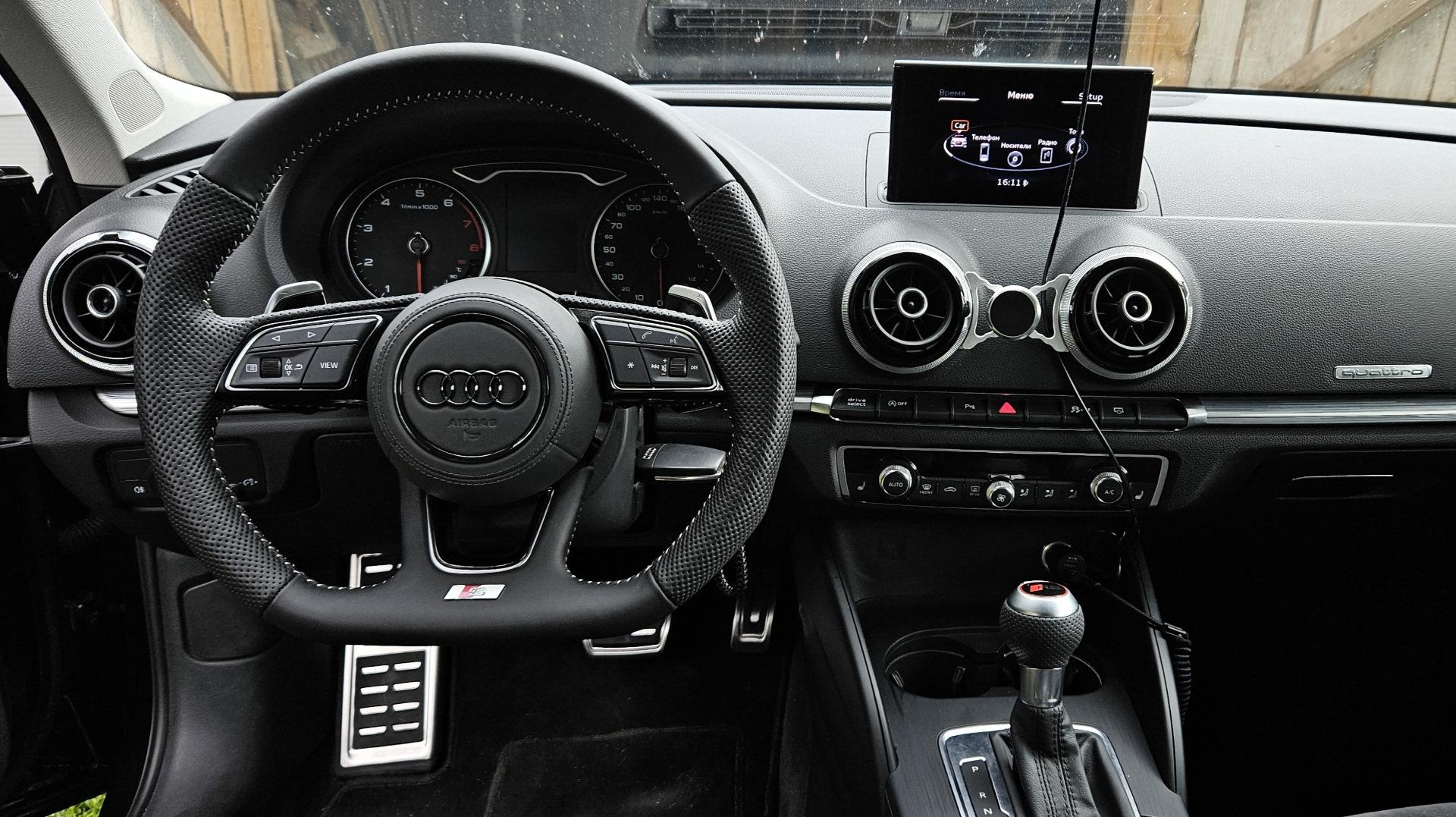 Освежил салон. Руль VAGTRADE — Audi A3 (8V), 1,8 л, 2013 года | тюнинг |  DRIVE2