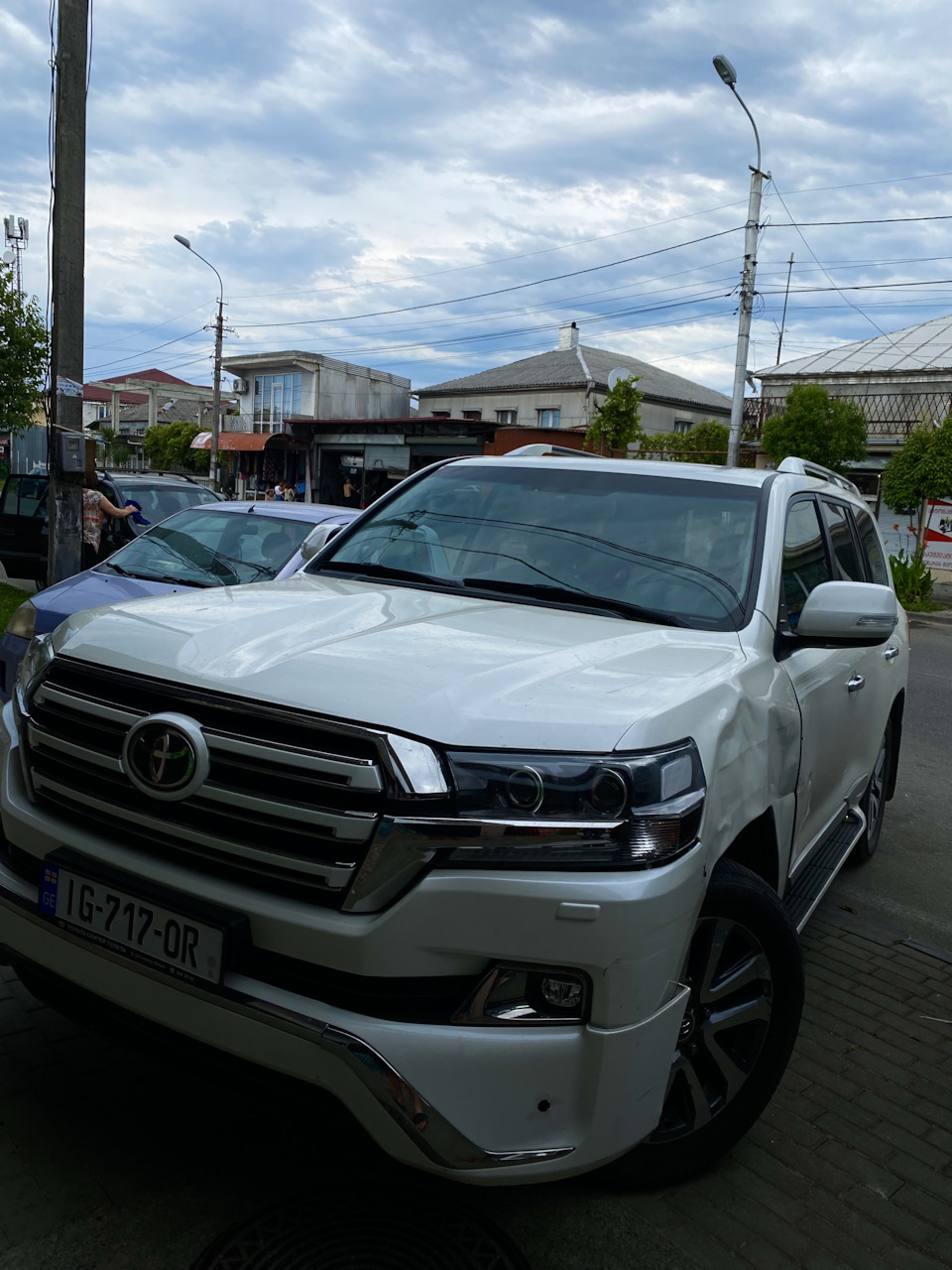 Попадает вода под коврик, также не работает камера заднего вида — Toyota  Land Cruiser 200, 4,5 л, 2018 года | наблюдение | DRIVE2