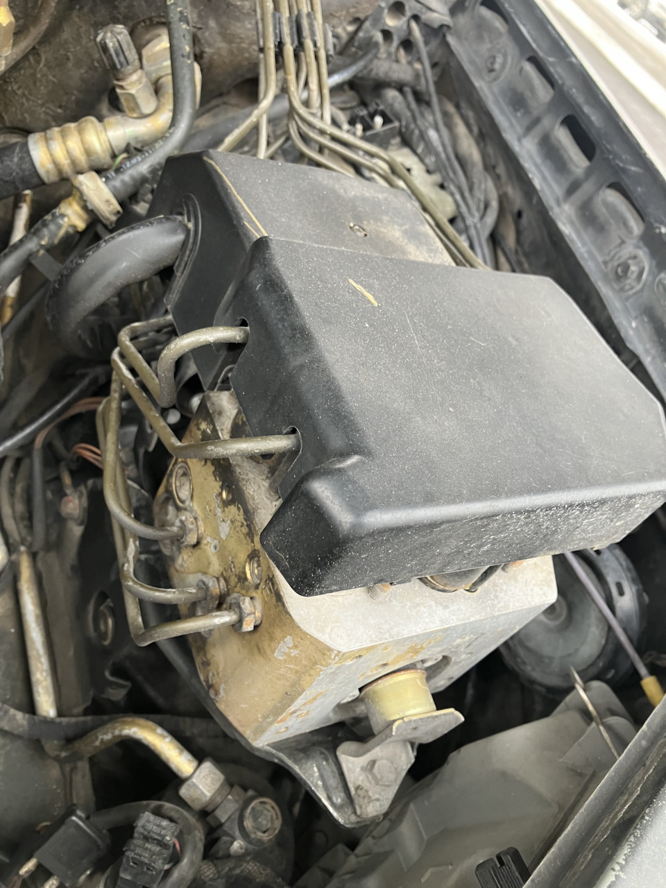 Ищу блок ABS ASR 104 мотор на E320 W124 — Mercedes-Benz E-class (W124 ...