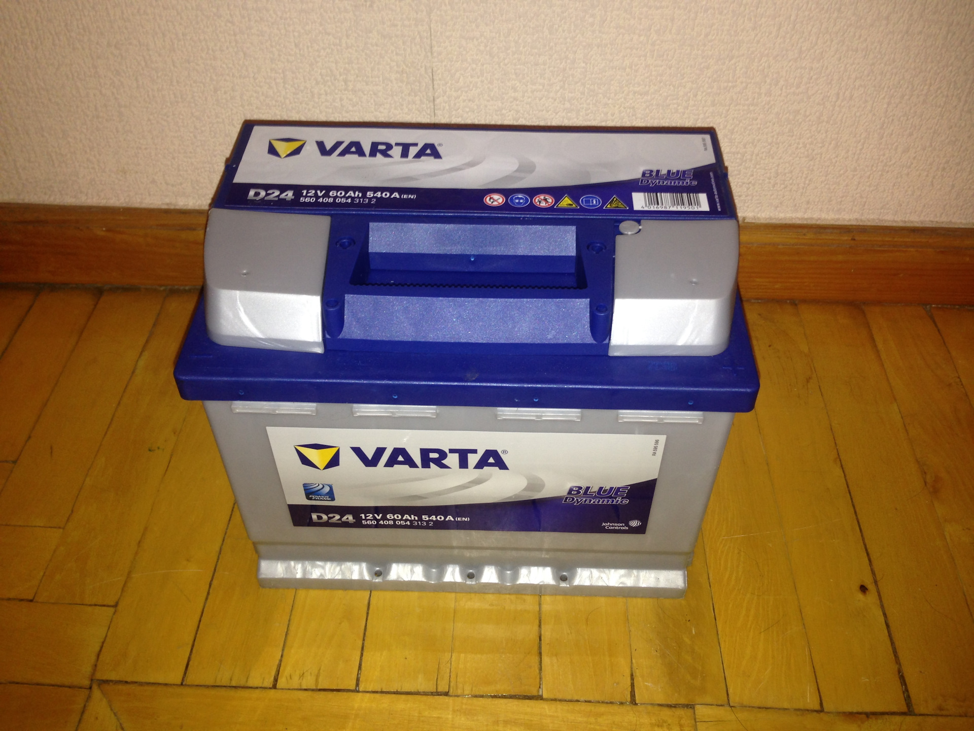 Varta d24. Аккумулятор Varta 60ah. Аккумулятор варта d24. Аккумулятор варта 60 Блю динамик. Аккумулятор Varta 60ah Volkswagen Polo.