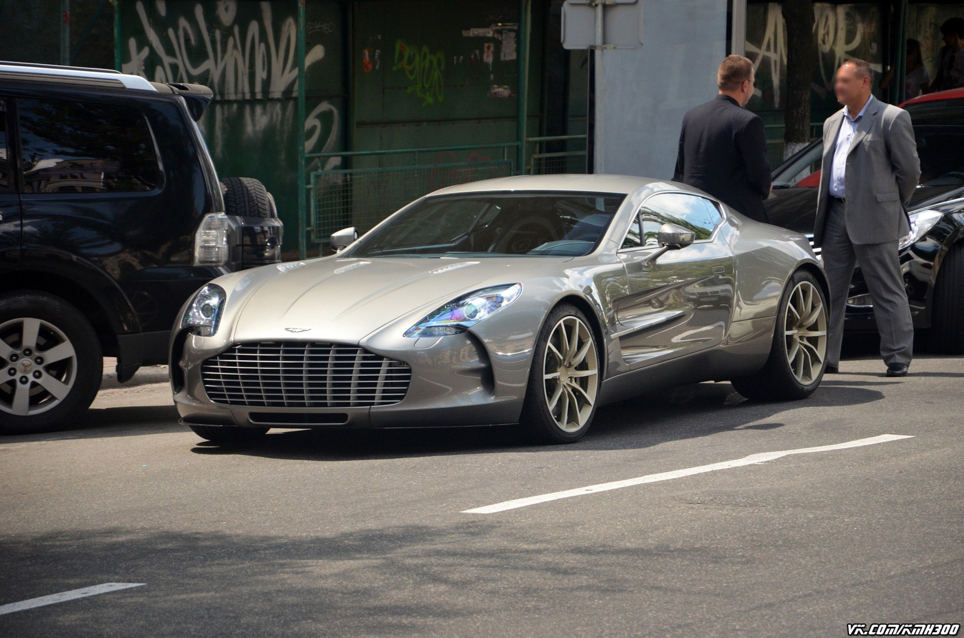 Aston Martin one 77