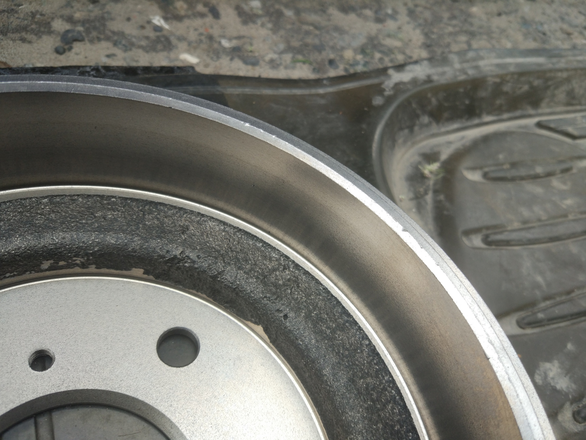 Замена тормозных дисков, барабанов и колодок — DRIVE2