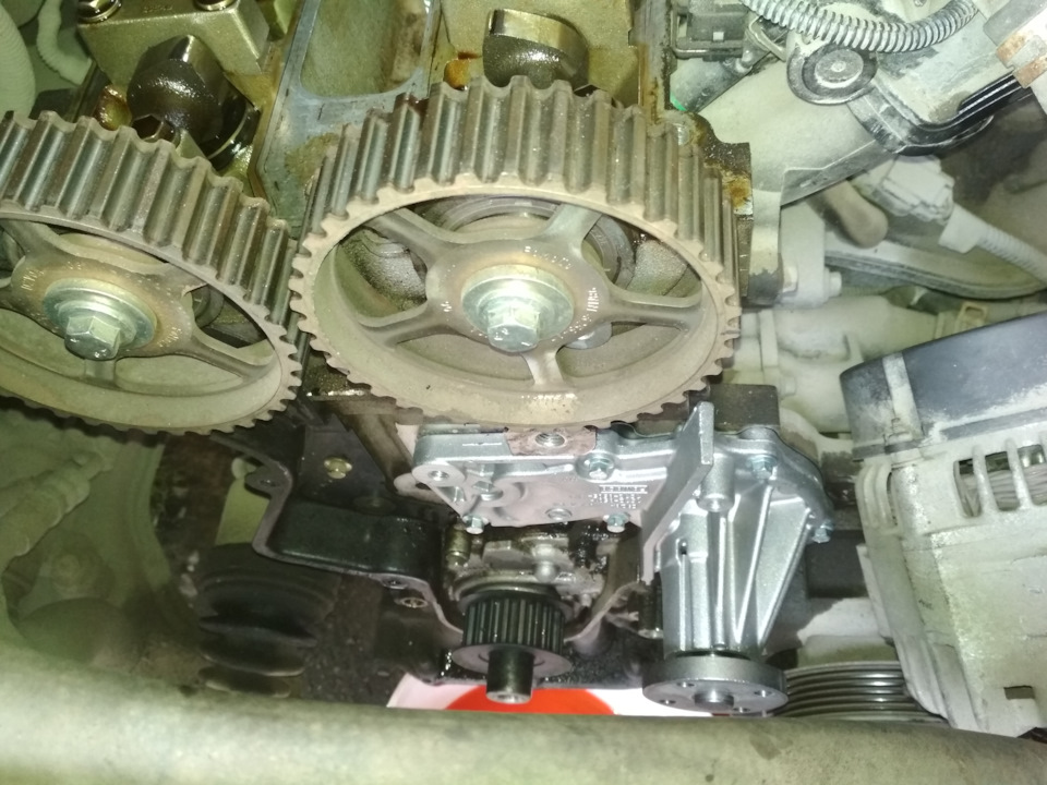 Замена водяного насоса Фокус 2 — DRIVE2