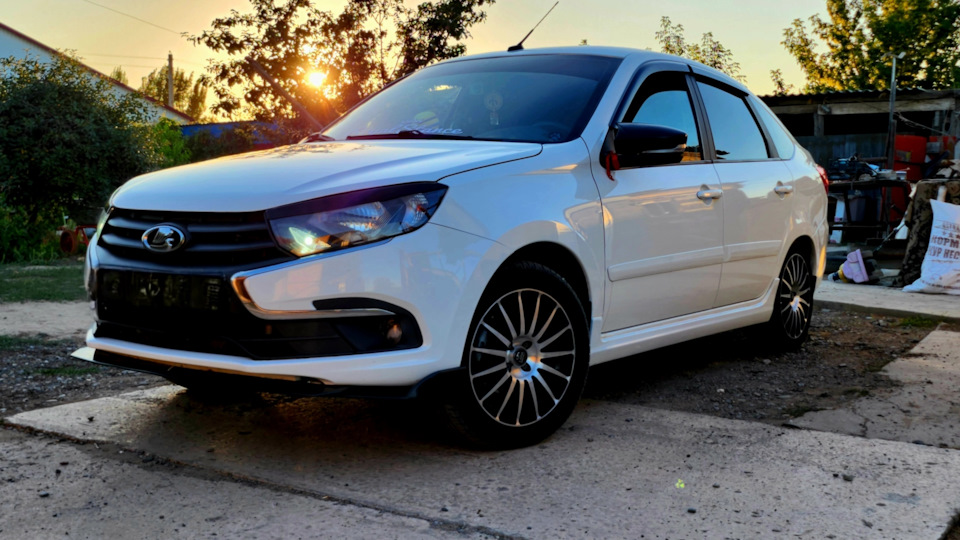 Вставки на дверные карты гранта фл — Lada Гранта Лифтбек (2G), 1,6 л ...