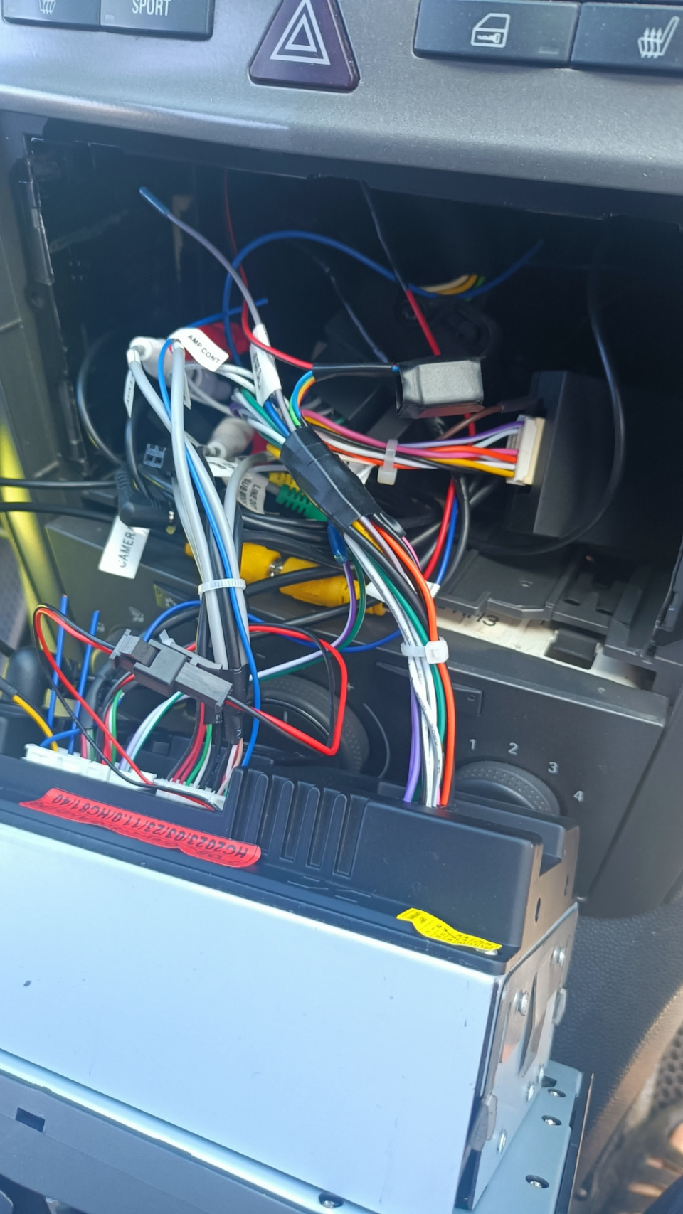 Фото в бортжурнале Opel Zafira B. Запчасти на фото: 0323110