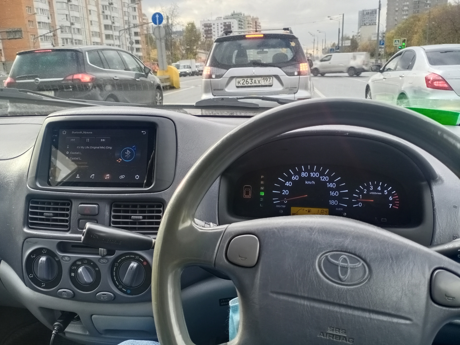 Toyota Raum 2003 панель