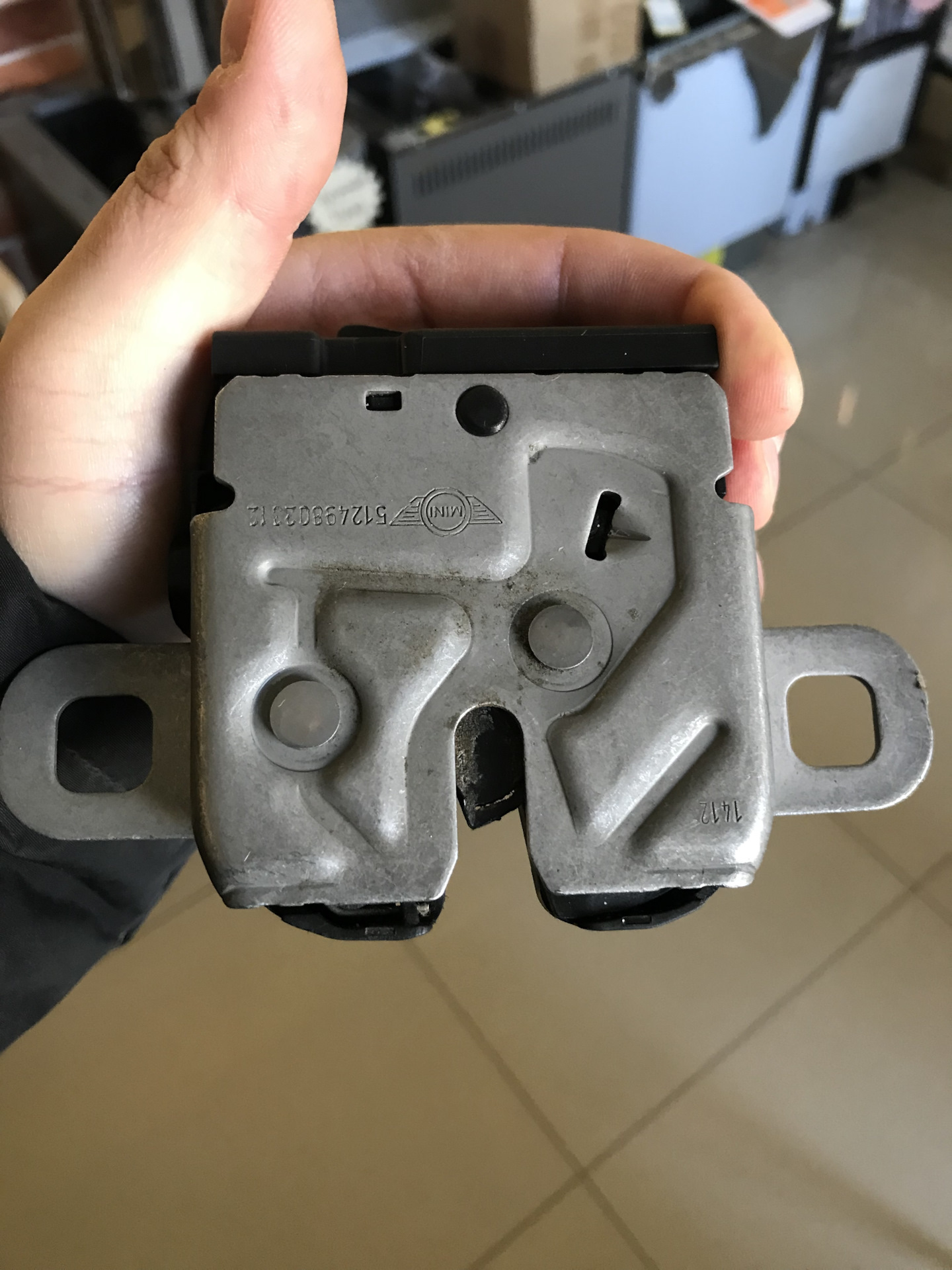 Запись #88 Если замок багажника Mini cooper не открывается… — MINI ...