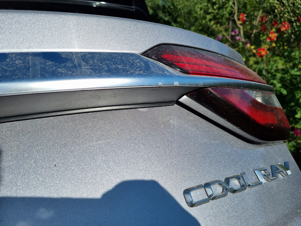 Вздутие под саблей. — Geely Coolray (1G)