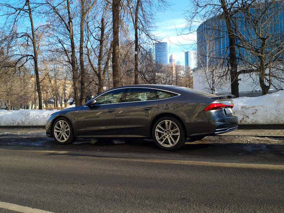 Фото в бортжурнале Audi A7 Sportback (2G)