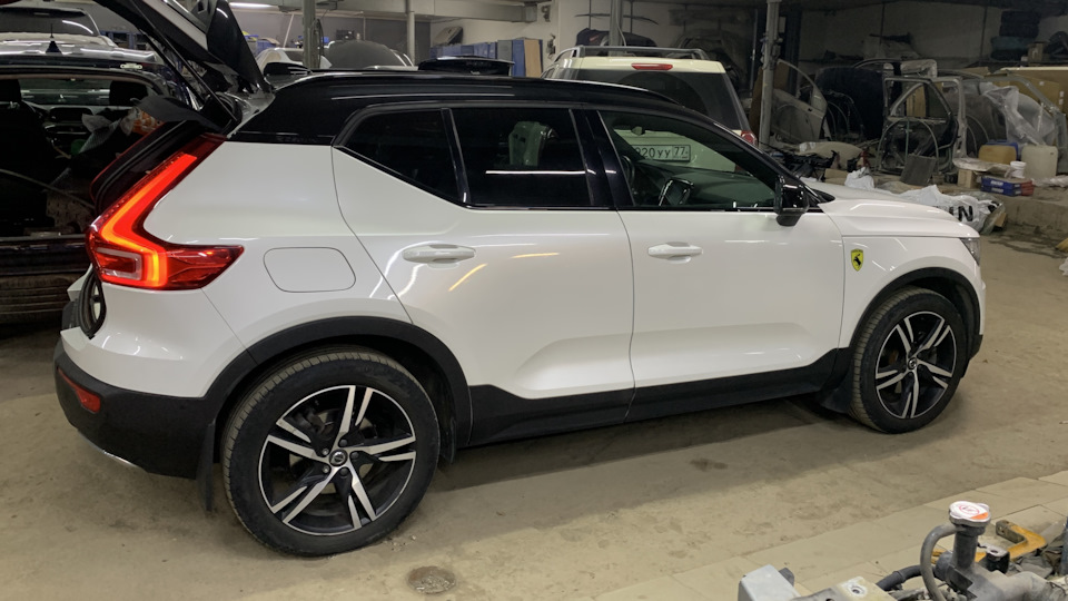 К зиме готов (переобувка, ковры, химчистка) — Volvo XC40, 2 л, 2019 ...