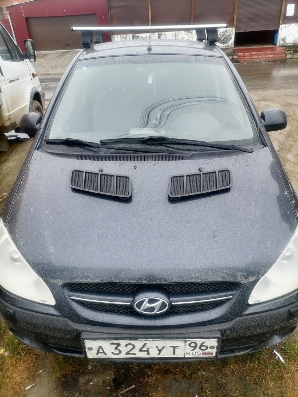 Вентиляция подкапотного пространства — Hyundai Getz, 1,4 л, 2007 года |  аксессуары | DRIVE2