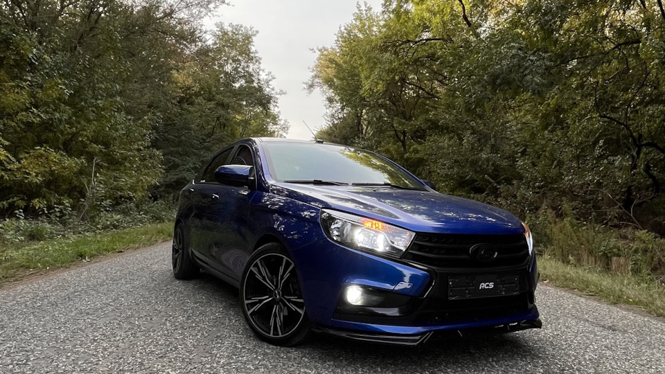 Lada Vesta (1G) 1.6 бензиновый 2021 | Синяя полночь на DRIVE2
