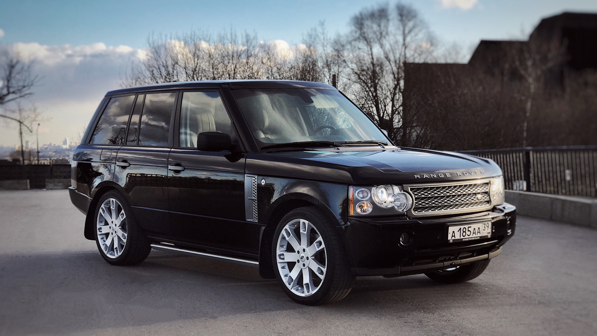 Land Rover Range Rover (3G) 4.2 бензиновый 2008 | Английский Квадрат на  DRIVE2