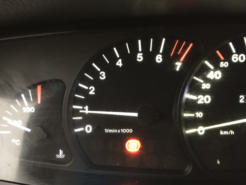 опель омега спидометр