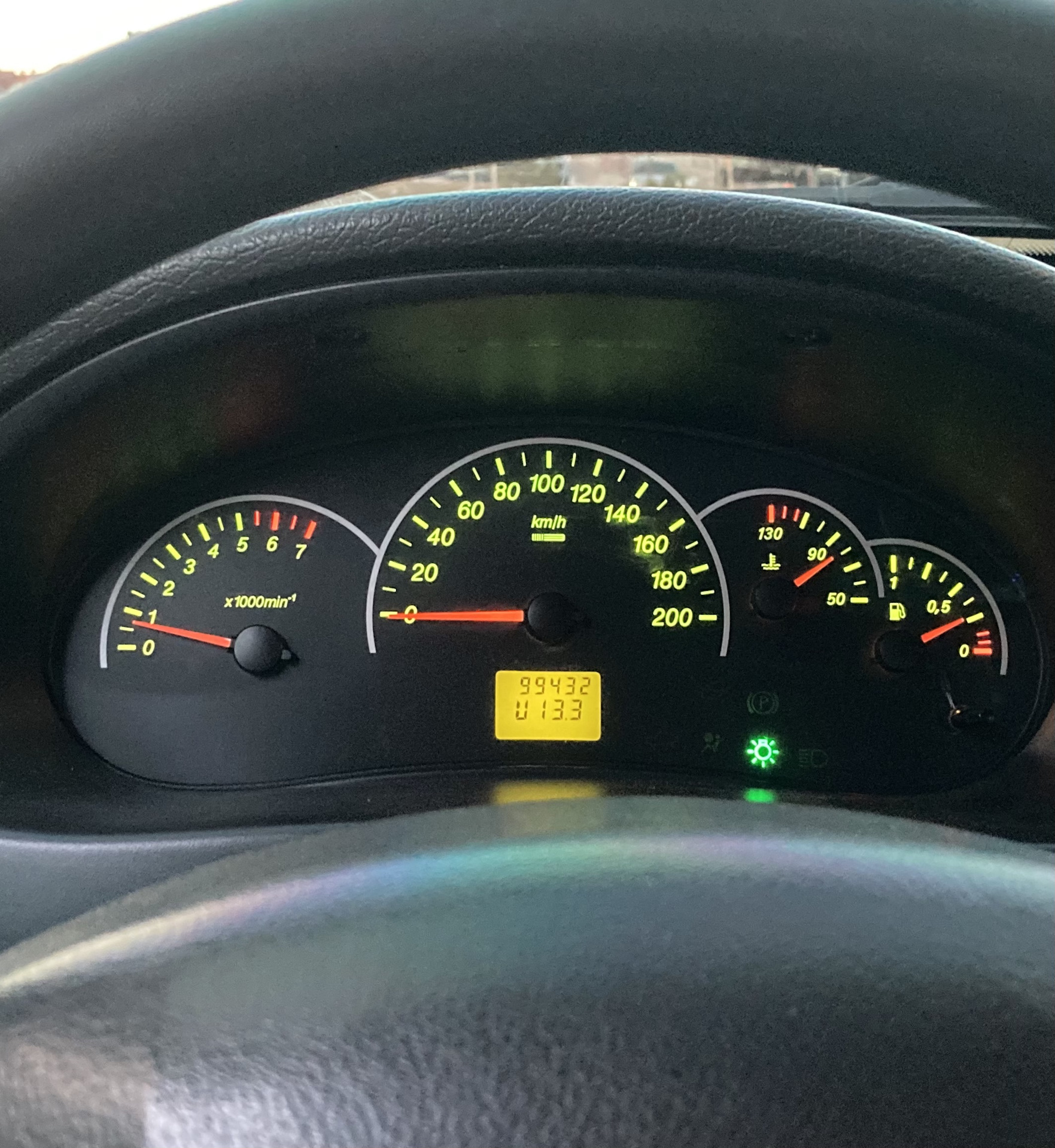 Просадка напряжения, свистит ремень. — Lada Приора хэтчбек, 1,6 л, 2013 ...