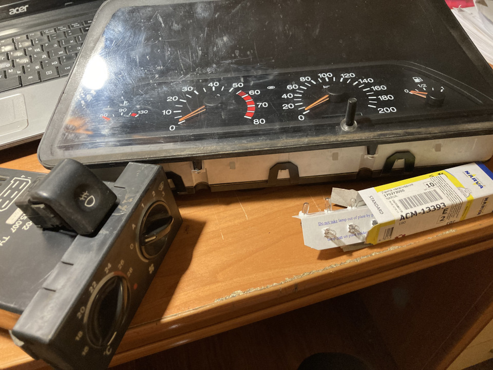 25. Потихоньку подбираю сопли. В салоне и под капотом — Lada 21102, 1,5 ...