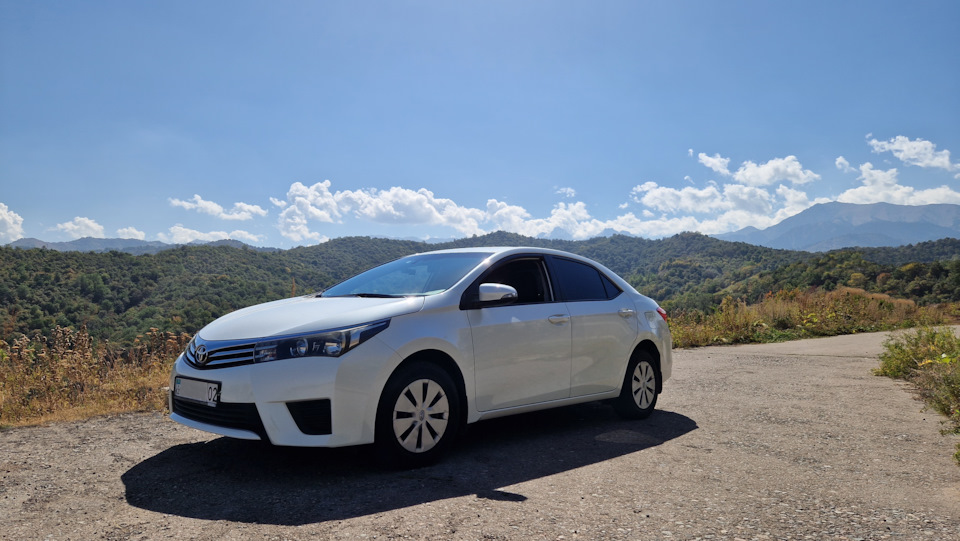 Поездка на озеро "Юннатское" — Toyota Corolla (160), 1,3 л, 2014 года ...