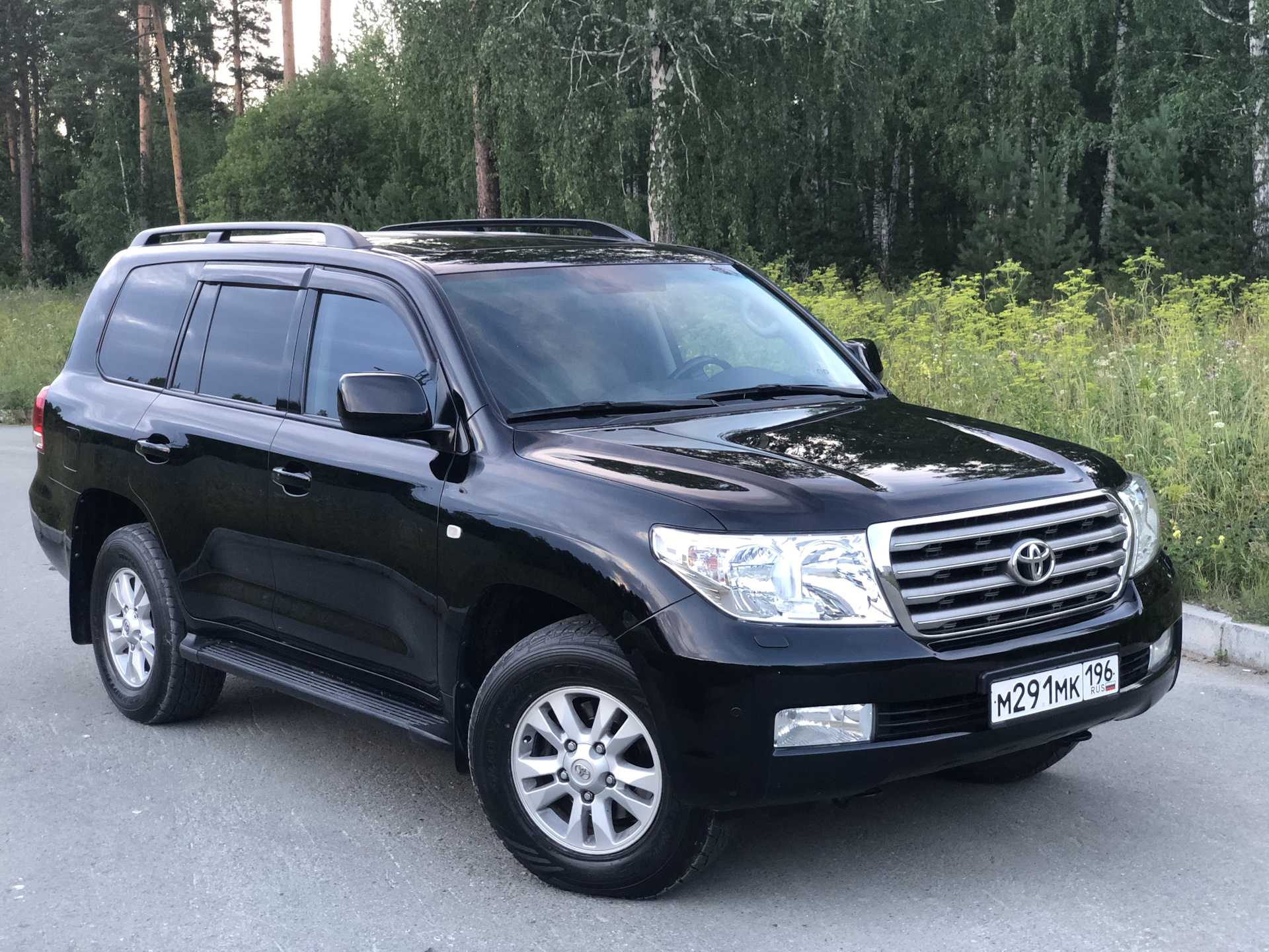 Крузер с пробегом. Toyota Land Cruiser 2010. Toyota Land Cruiser 200 2010. Toyota Land Cruiser 2007. Ленд Крузер 200 2002.