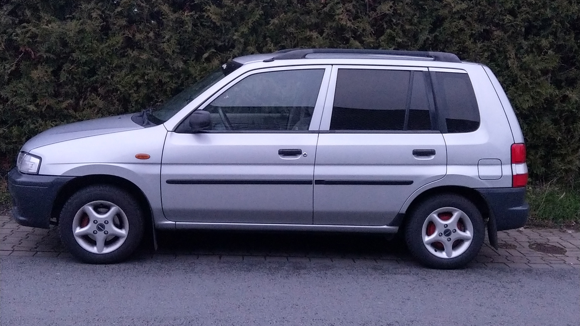 Mazda Demio (1G) 1.3 бензиновый 1999 | на DRIVE2