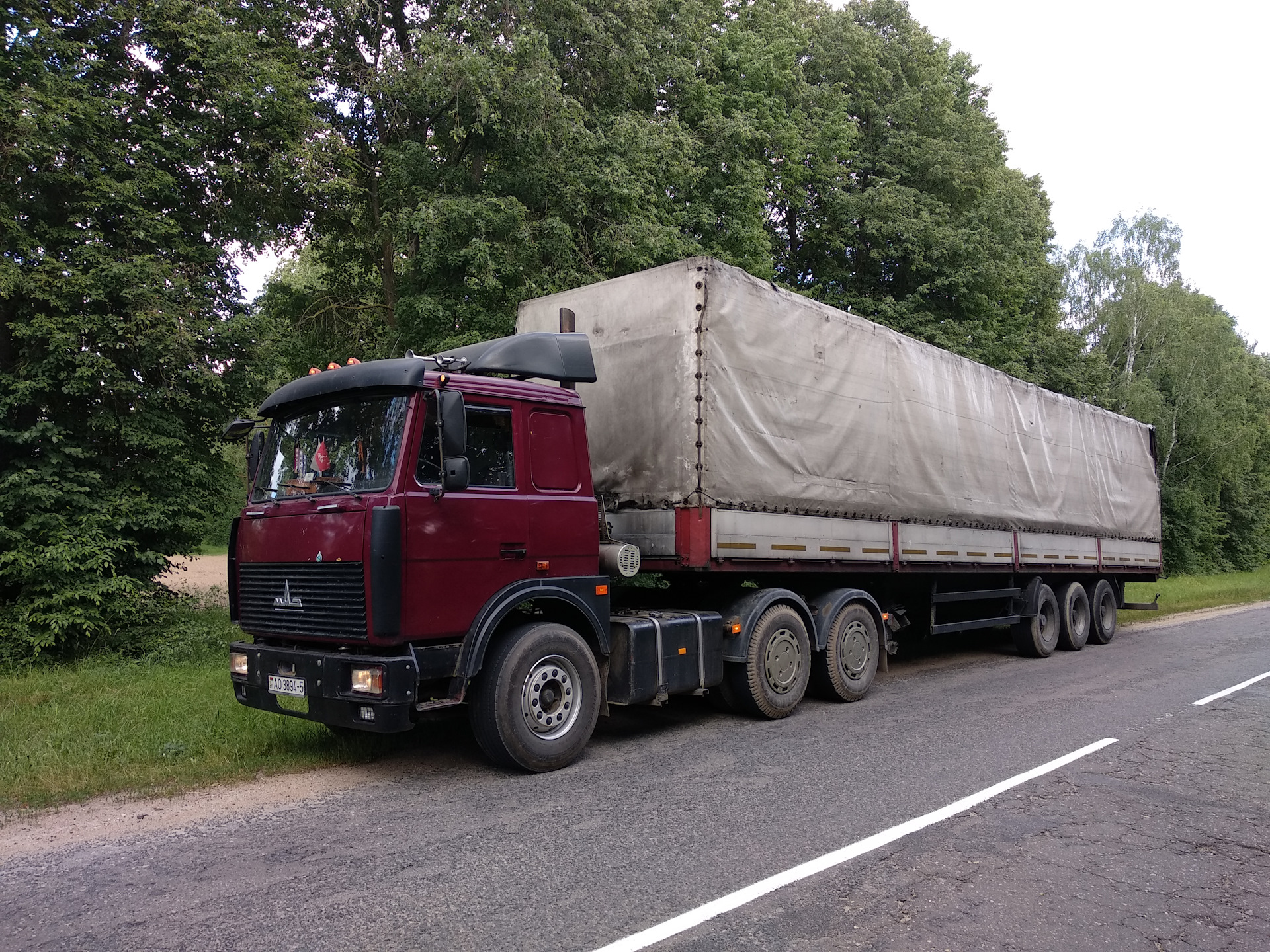 Маз 6422. Маз 5337 ко-514-1. Маз тягач 6422 красный. Маз 5440 черный. Маз 5440 рестайлинг.