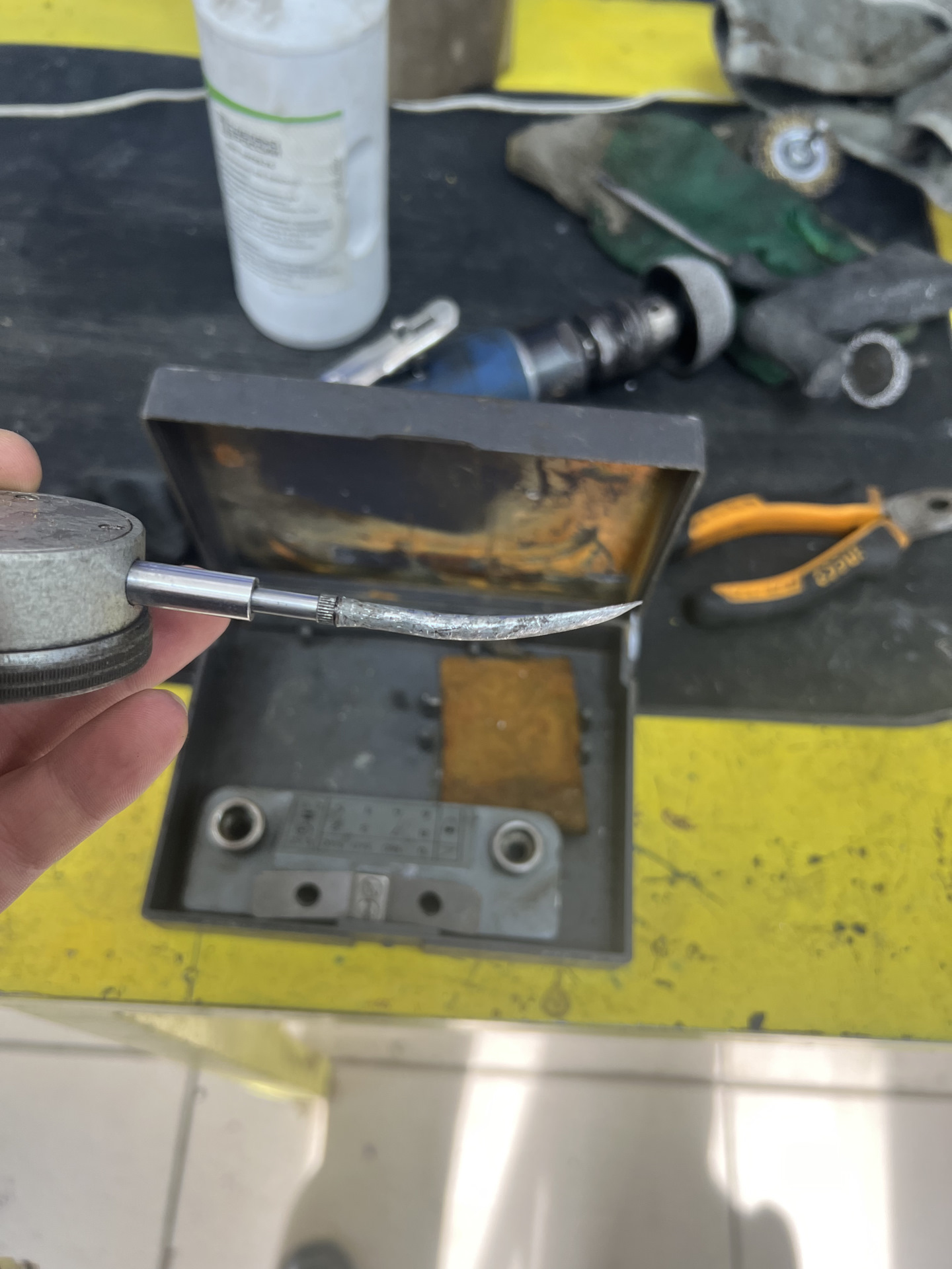 Наконечник на индикатор для регулировки клапанов. — Lada 2106, 1,6 л ...