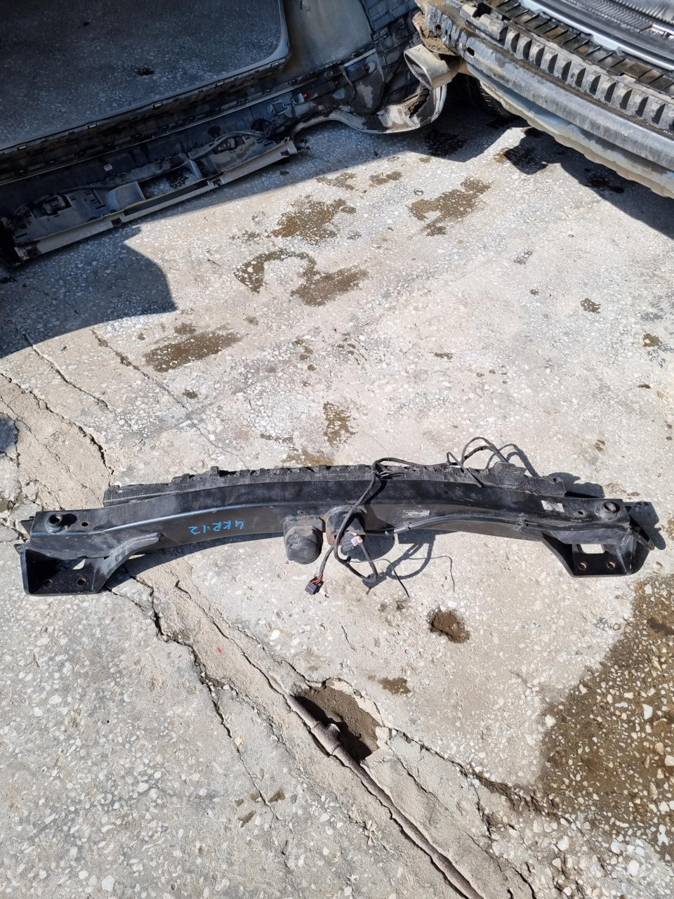 Установка фаркопа westfalia — Volkswagen Touareg (1G), 3,6 л, 2008 года ...