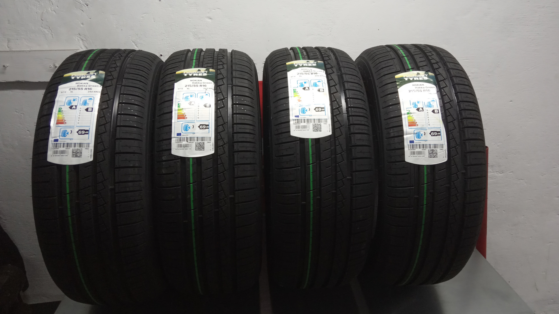 Hakka green отзыв. Nokian Hakka Green 3. Hakka Green 3 евроэтикетка. Nokian Hakka Green 3 SUV. Nokian Hakka Eco c3 евроэтикетка фото.