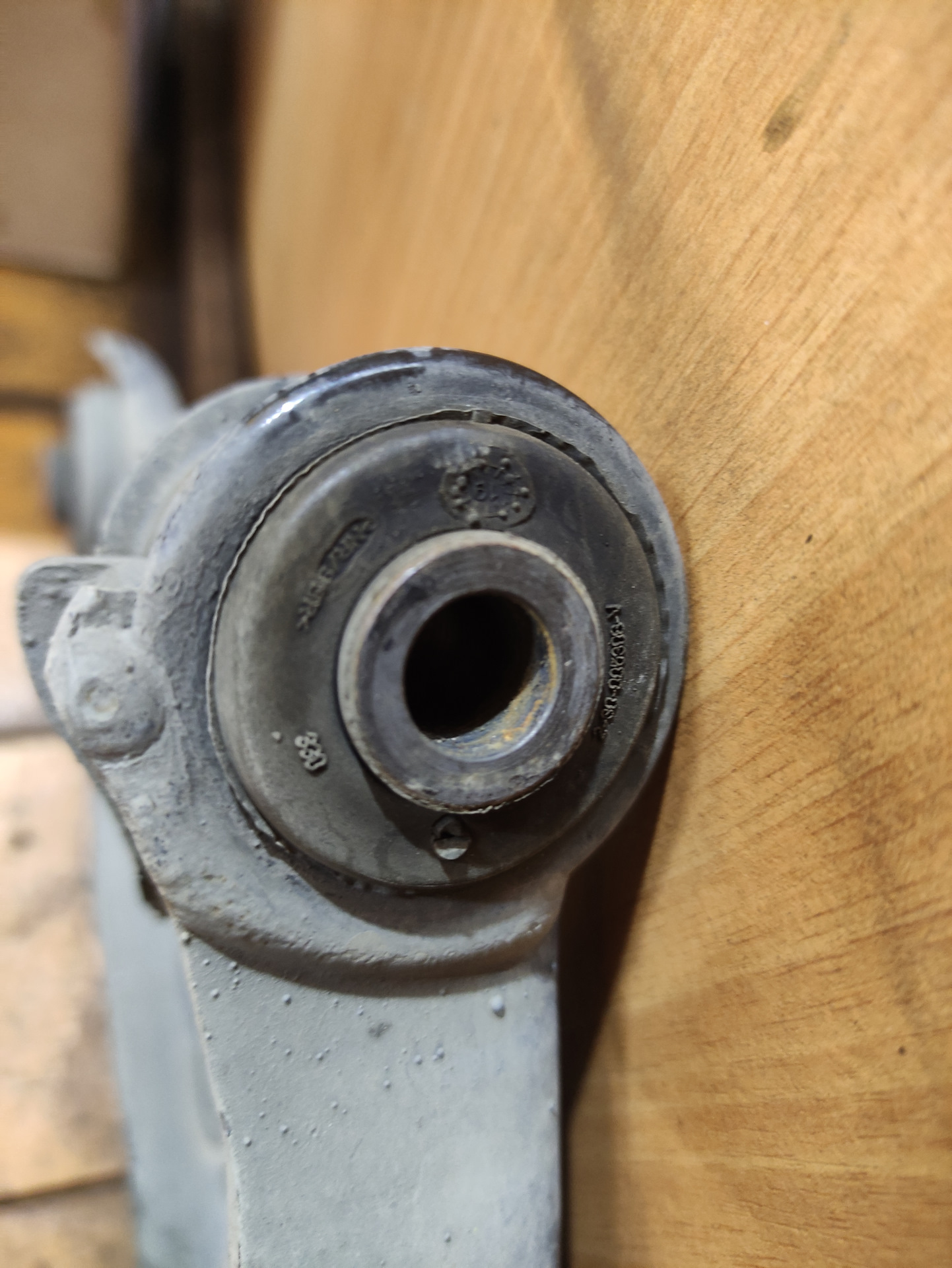 Замена сайлентблоков передних рычагов Шкода Рапид 2 — Skoda Rapid (2G ...