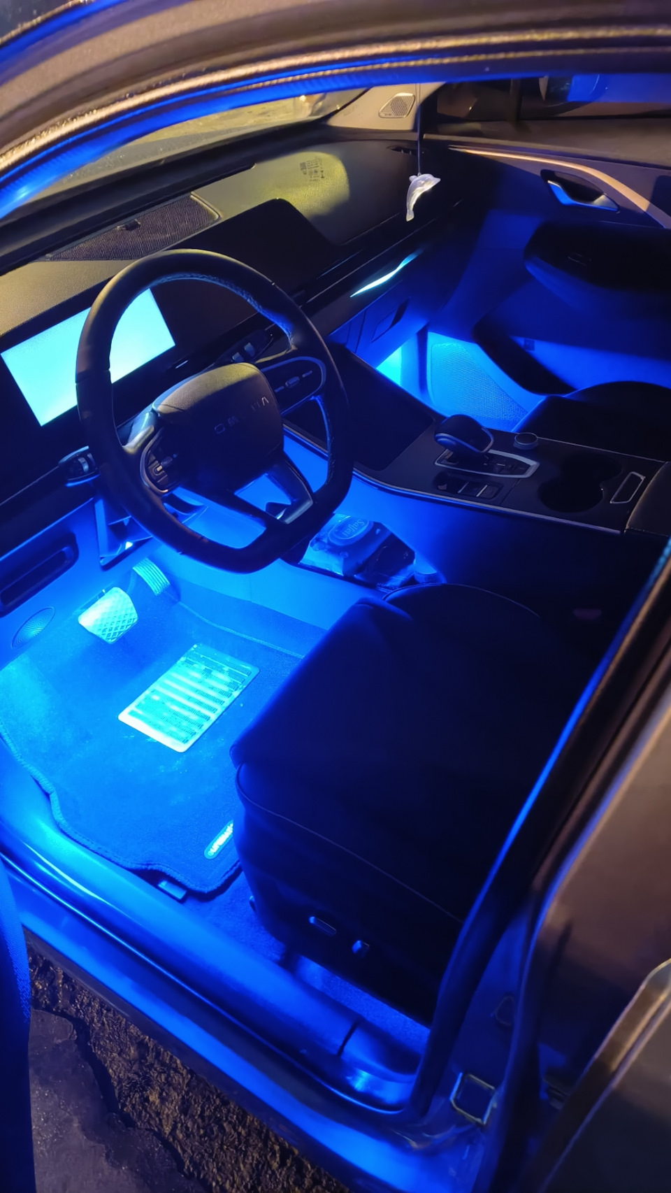 как сделать подсветку ног в машине. подсветка салона автомобиля. подсветка салона неон w202. как сделать подсветку ног в машине. Rgb подсветка фокус 3.