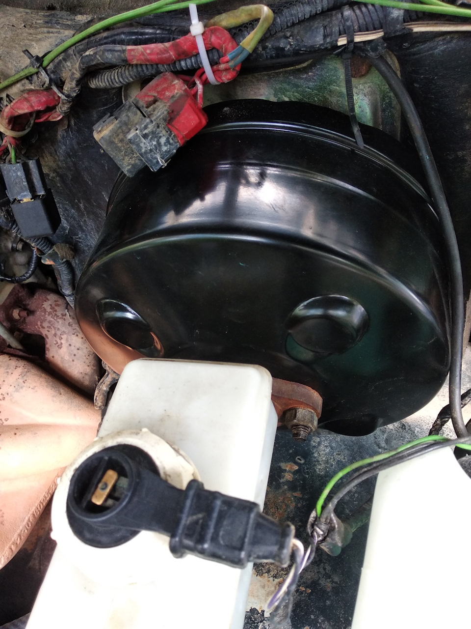 Замена вакуумного усилителя. — УАЗ 315195 Hunter, 2,7 л, 2010 года ...