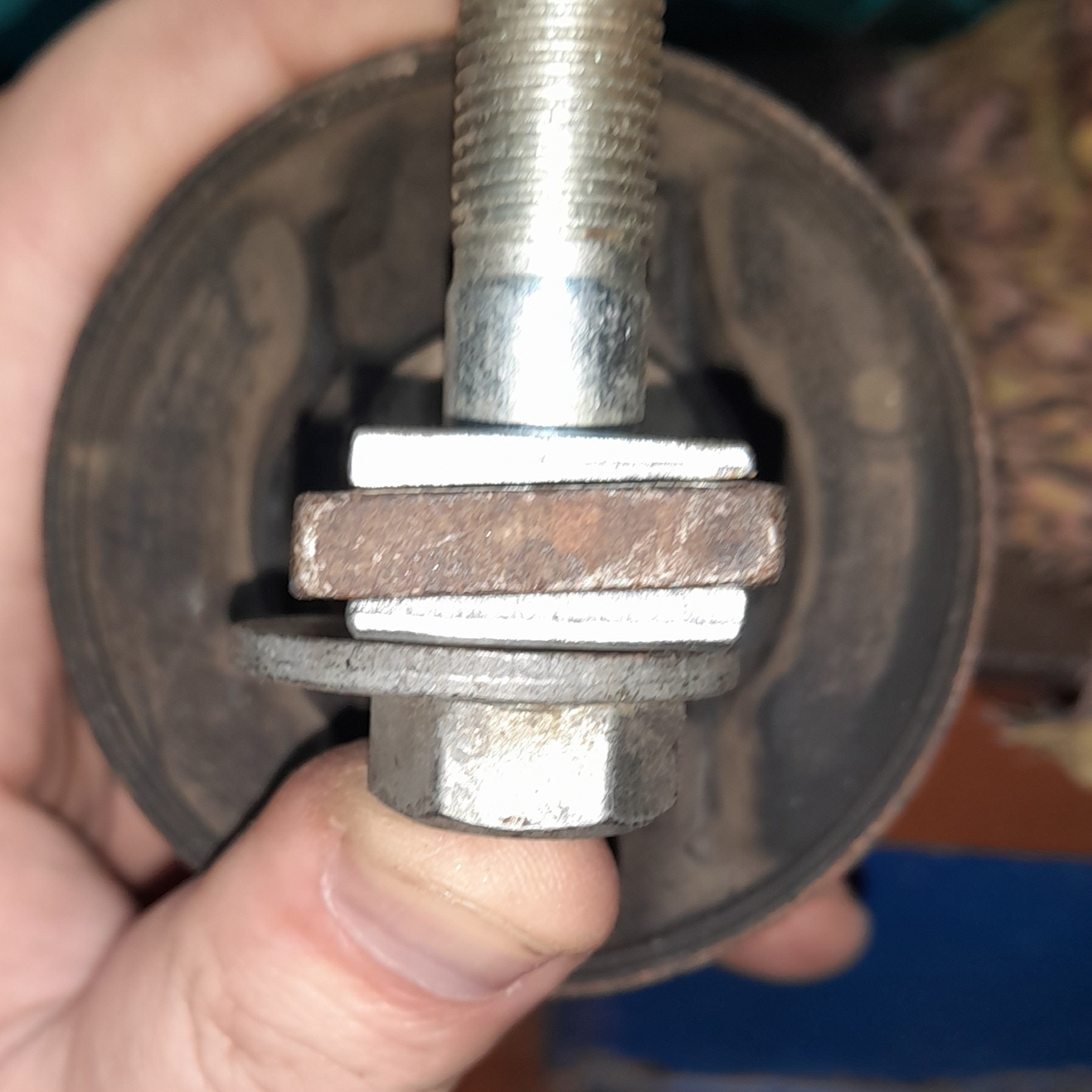 Контроль корректного угла запрессовки на продольных рычагах ...