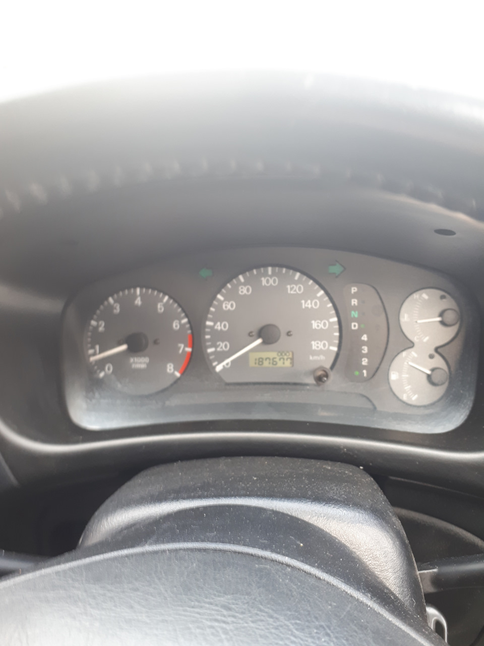 Замена моторного масла, установка салонного фильтра, замена передних ...