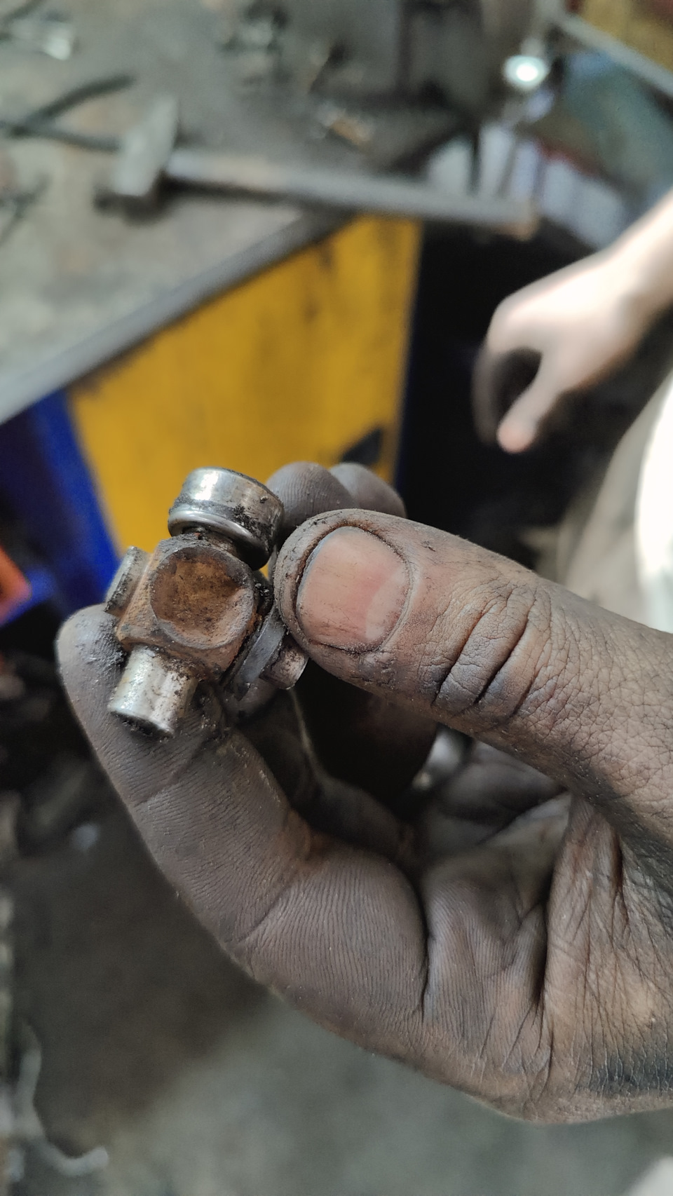 Замена крестовины рулевого вала — Toyota Land Cruiser Prado 120-series ...