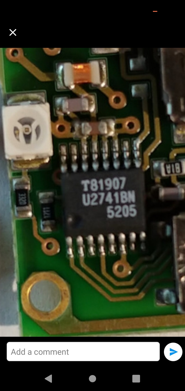 Ключ открывает автомобиль с 1 метра а то и ближе! Проблема решена ...