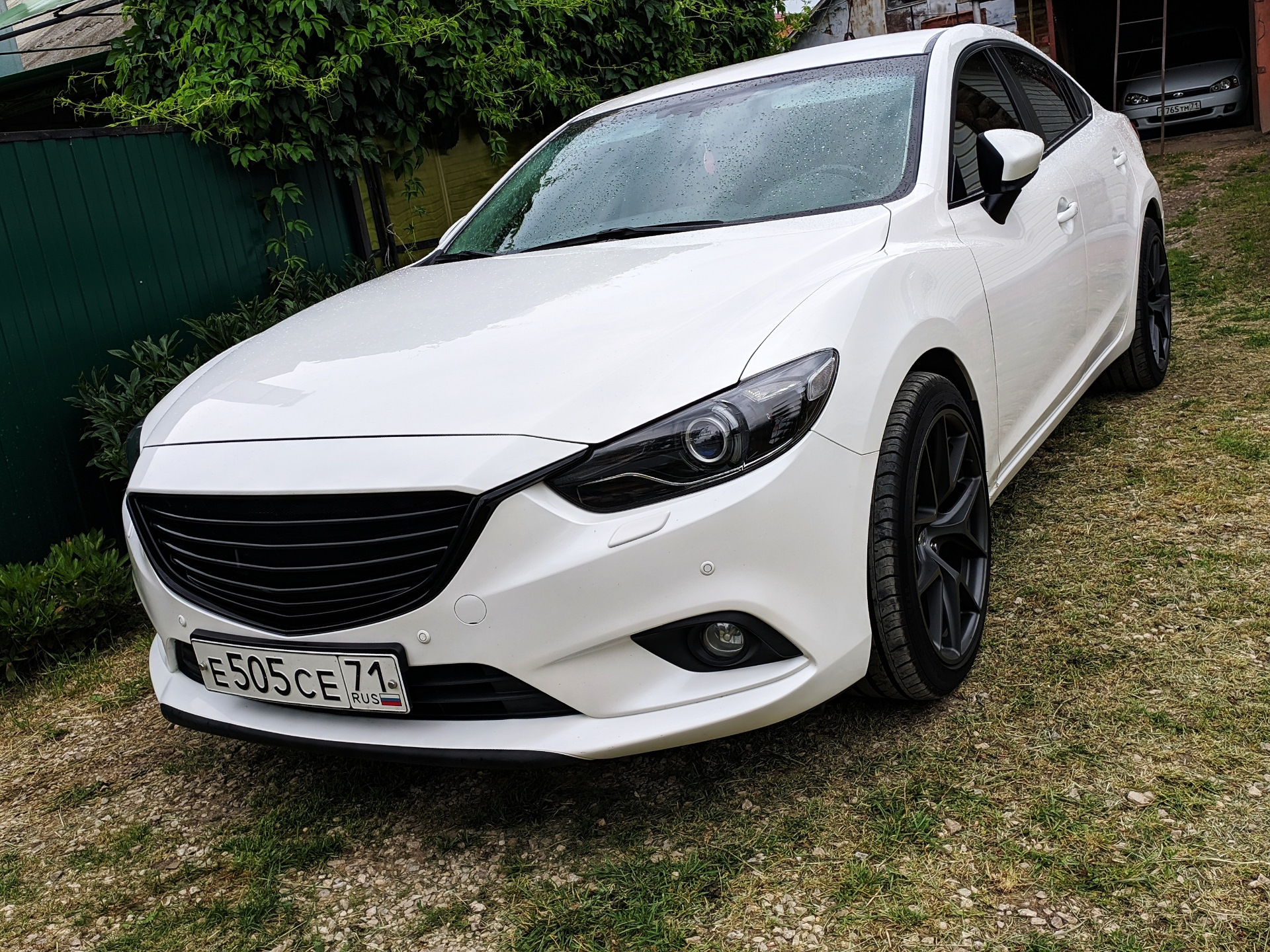 Mazda 6 gj. Mazda 6 антихром. Mazda 6 белая 2017 антихром. Мазда 6 GJ белая антихром. Mazda 6 GJ белый антихром.